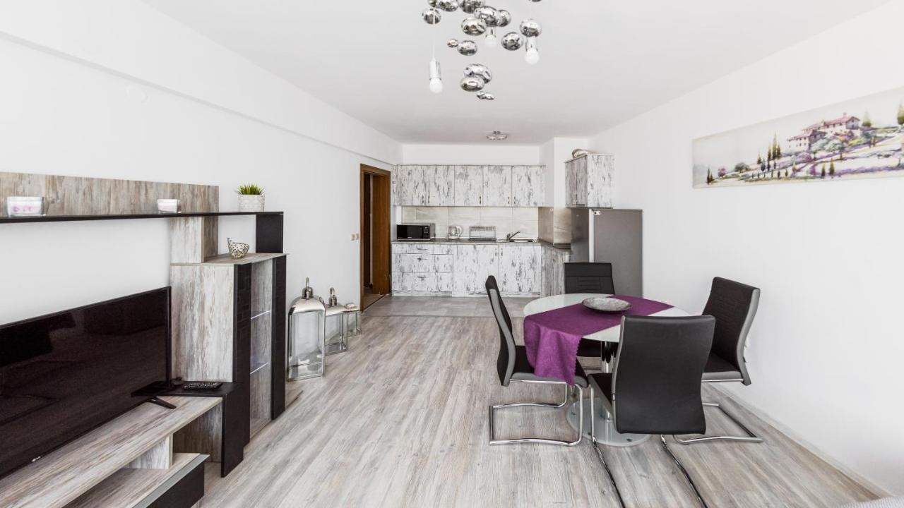 Next To Gondola. Cosy & Elegant 2 Bedroom Apartment In Neon Complex Банско Экстерьер фото